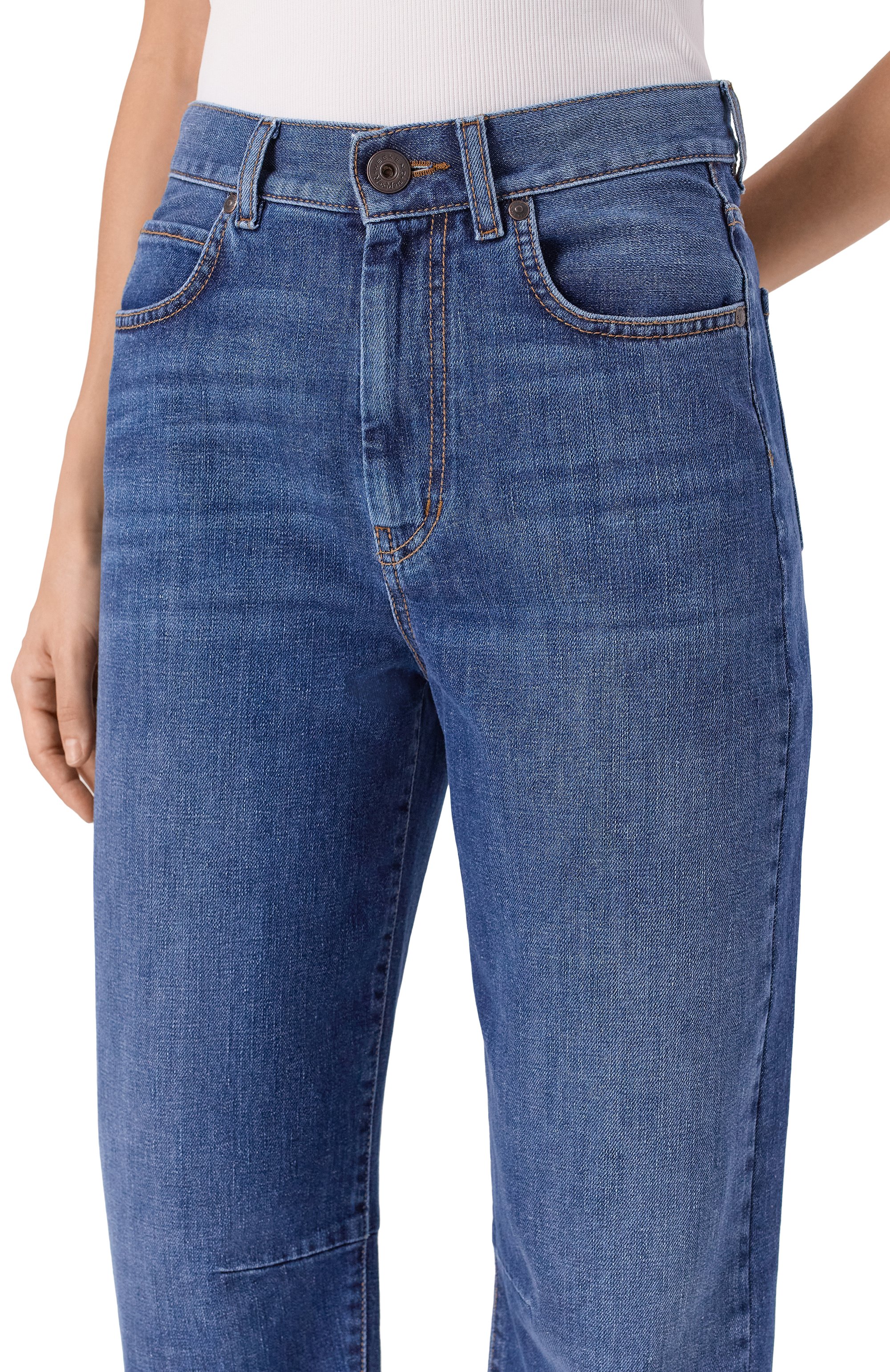 Джинсы WEEKEND MAX MARA синего цвета по цене 24500 руб., арт. CAPRILE, фото 5 Джинсы WEEKEND MAX MARA, арт. CAPRILE, фото 5