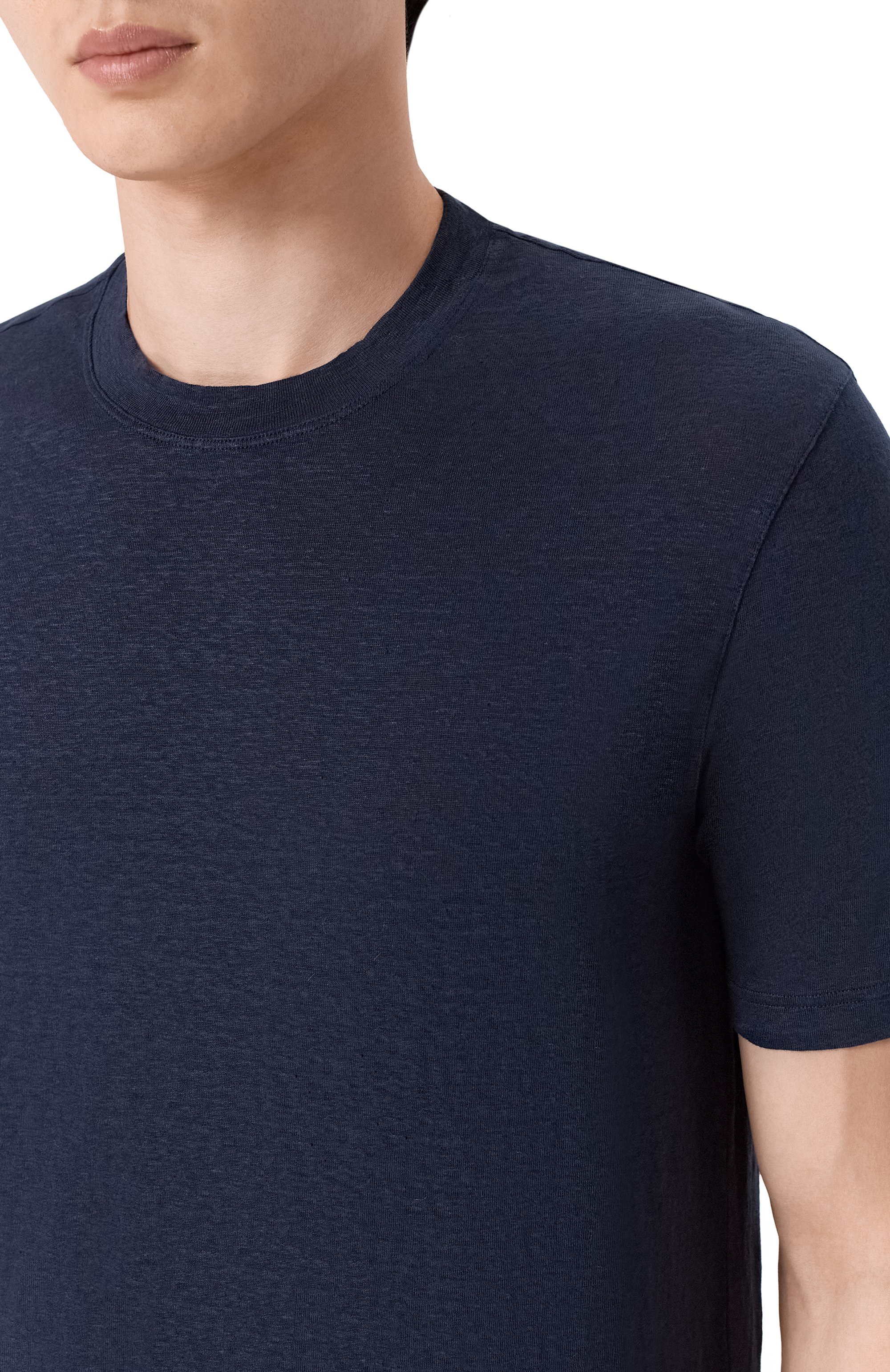 Льняная футболка ANDREA CAMPAGNA темно-синего цвета по цене 22700 руб., арт. TSMC/JERLIN, фото 5 Льняная футболка ANDREA CAMPAGNA, арт. TSMC/JERLIN, фото 5