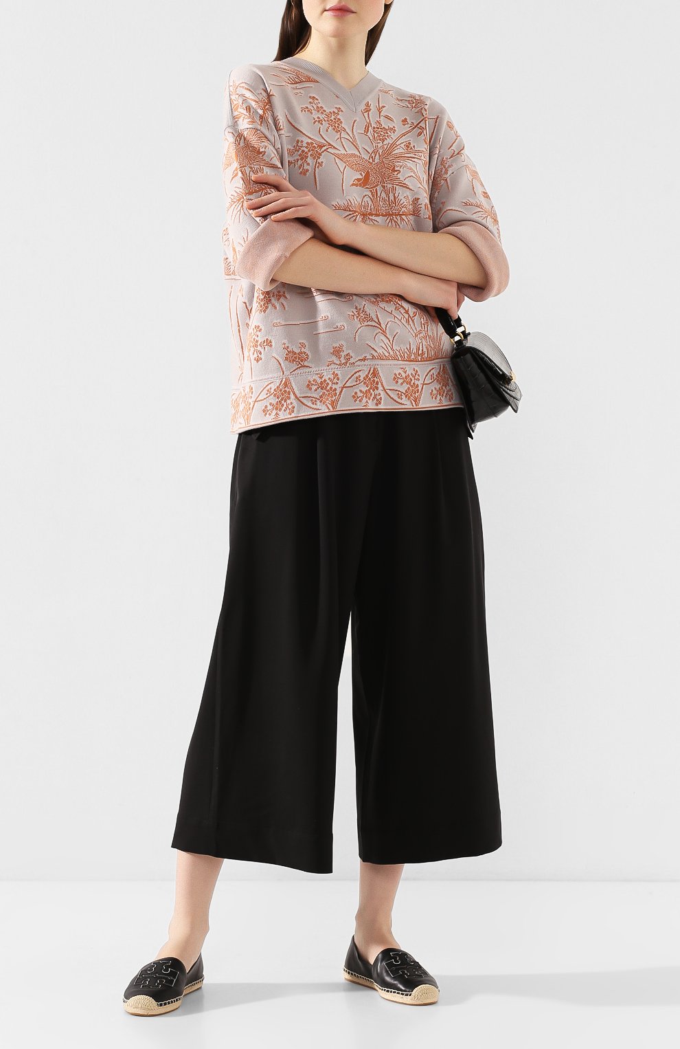 Кожаные эспадрильи TORY BURCH черного цвета по цене 22650 руб., арт. 52035, фото 2 Кожаные эспадрильи TORY BURCH, арт. 52035, фото 2