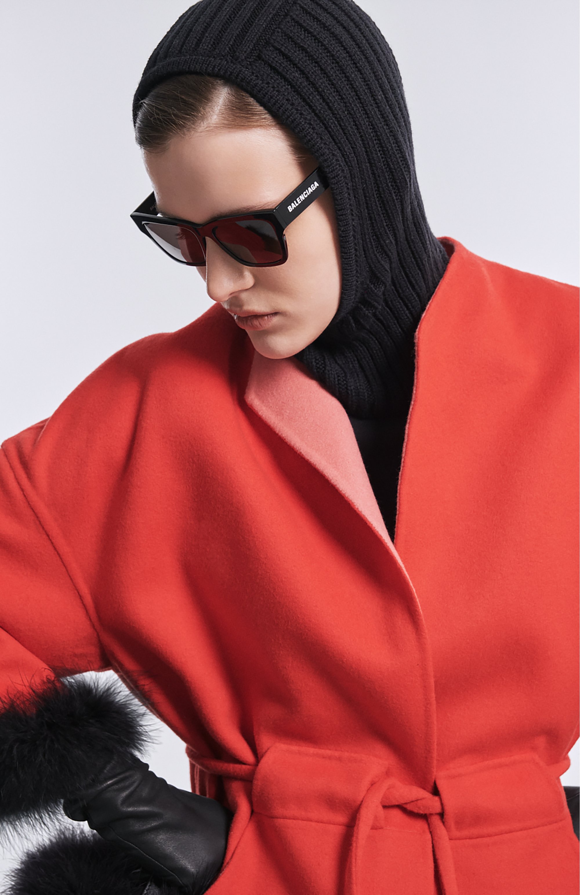 Солнцезащитные очки BALENCIAGA черного цвета по цене 38900 руб., арт. BB0307SA 001, фото 5 Солнцезащитные очки BALENCIAGA, арт. BB0307SA 001, фото 5