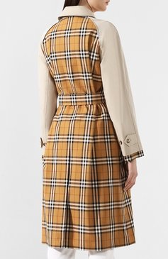 Женский хлопковый тренч car coat BURBERRY бежевого цвета, арт. 8006174 | Фото 4 (Рукава от горловины: Длинные; Рукава: Длинные; Длина (верхняя одежда): До колена; Материал сплава: Проставлено, Проверено; Материал внешний: Хлопок; Статус проверки: Проверено, Проверена категория; Драгоценные камни: Проставлено; Стили: Кэжуэл)