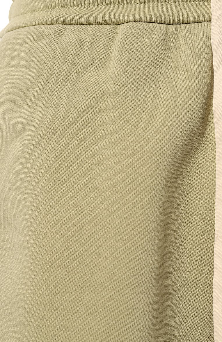 Мужские хлопковые шорты JIL SANDER светло-зеленого цвета, арт. J47MU0108/J20039 | Фото 5 (Принт: Без принта; Случай: Повседневный; Длина Шорты М: Ниже колена; Материал сплава: Проставлено; Материал внешний: Хлопок; Драгоценные камни: Проставлено; Стили: Кэжуэл)