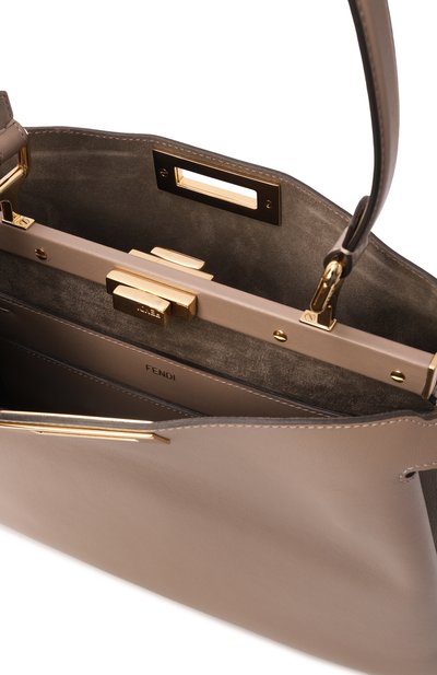 Сумка peekaboo soft medium FENDI темно-бежевого цвета по цене 739000 руб., арт. 8BN353/A0VH, фото 5 Сумка peekaboo soft medium FENDI, арт. 8BN353/A0VH, фото 5