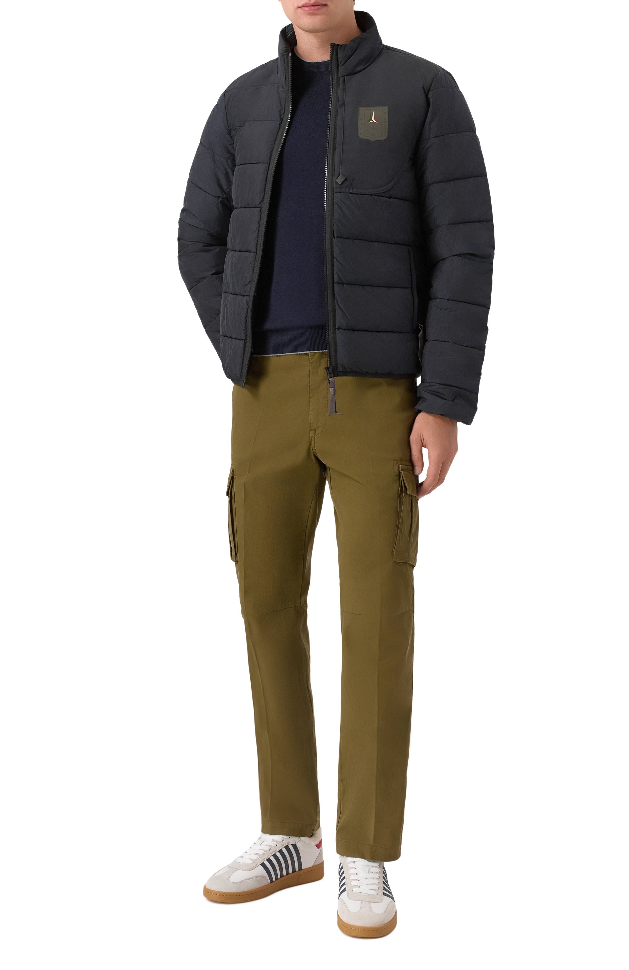 Пуховик AERONAUTICA MILITARE темно-синего цвета по цене 32400 руб., арт. AB3022UCT04214, фото 2 Пуховик AERONAUTICA MILITARE, арт. AB3022UCT04214, фото 2