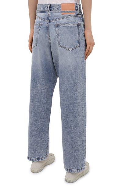 Джинсы ACNE STUDIOS голубого цвета по цене 45600 руб., арт. C00025/W, фото 4 Джинсы ACNE STUDIOS, арт. C00025/W, фото 4