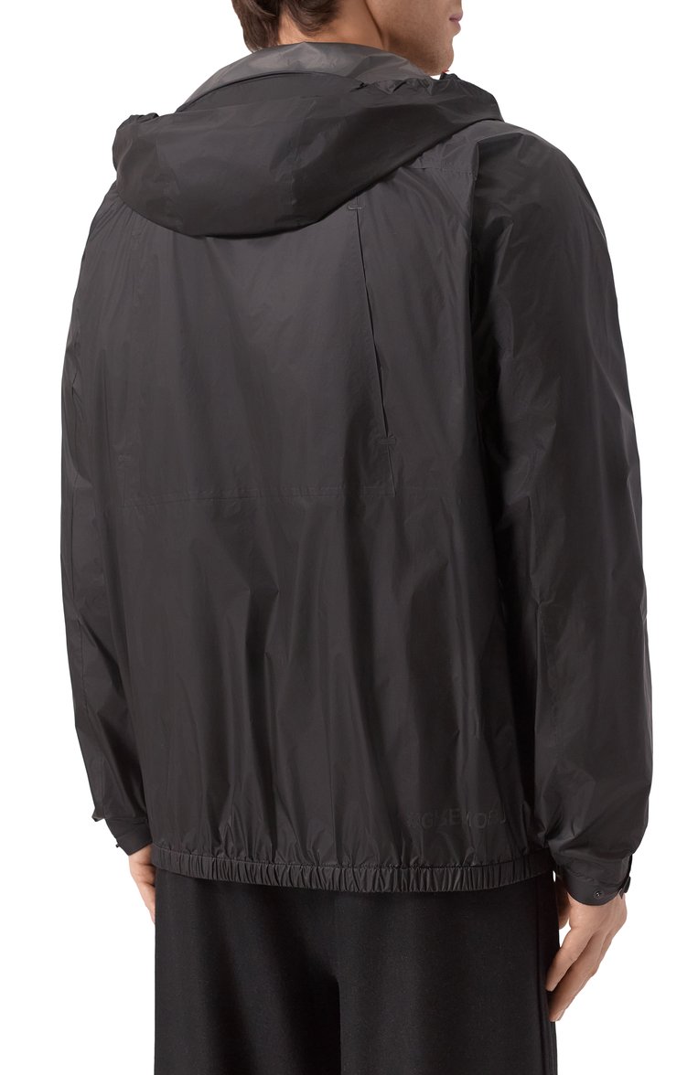 Мужская куртка fiernaz MONCLER GRENOBLE черного цвета, арт. 1B70310/5955N | Фото 4 (Рукава: Длинные; Длина (верхняя одежда): Короткие; Материал внешний: Синтетический материал; Кросс-КТ: Легкие; Стили: Кэжуэл; Автоматизация состава: Проставлено; Автоматизация ТО: Проставлено)