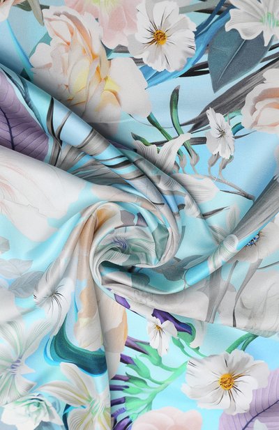 Шелковый платок bliss RADICAL CHIC голубого цвета по цене 20900 руб., арт. 490221.07.02, фото 4 Шелковый платок bliss RADICAL CHIC, арт. 490221.07.02, фото 4