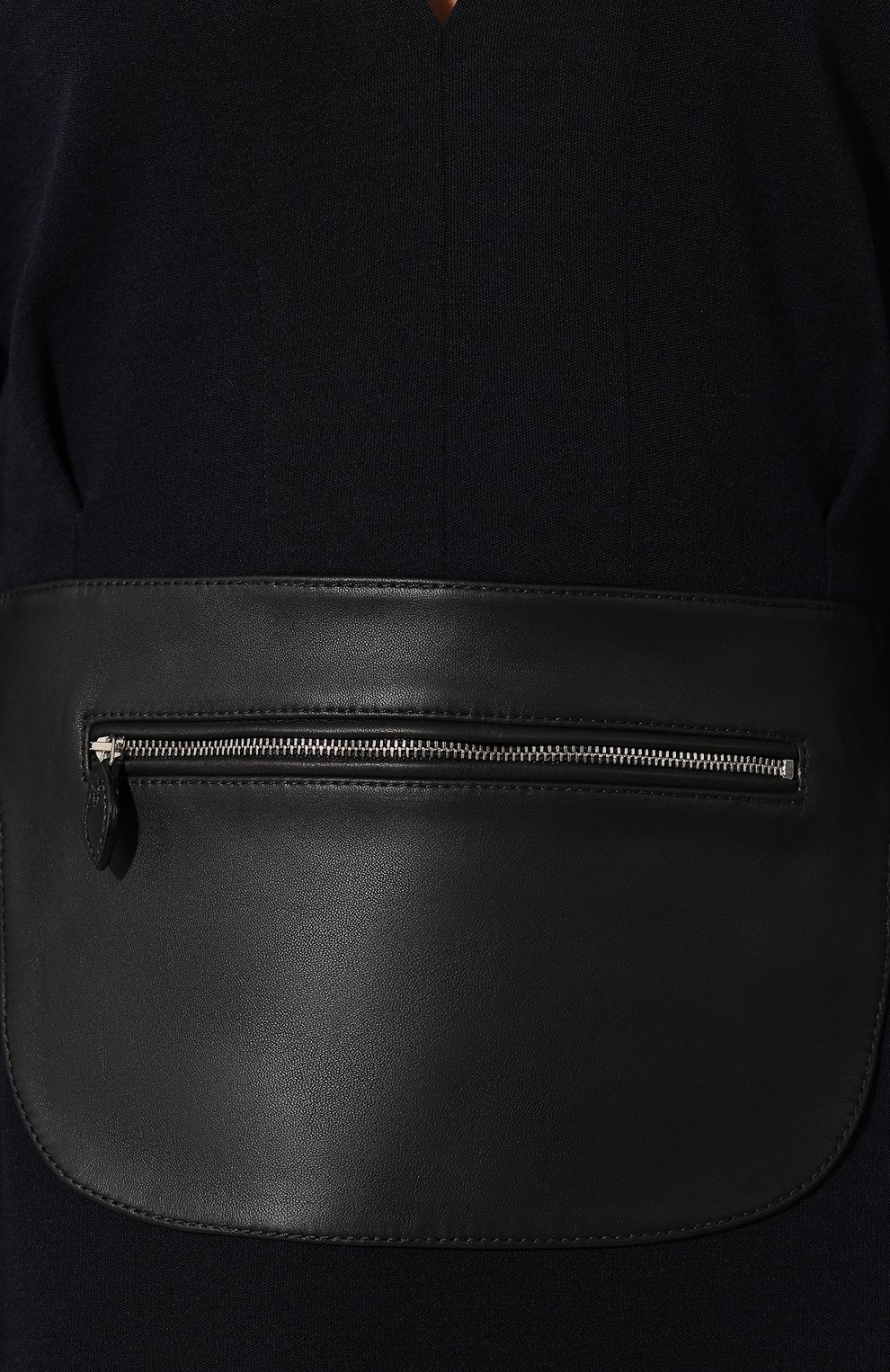 Шерстяное платье LANVIN темно-синего цвета по цене 209000 руб., арт. RW-DR358K-2414-H19, фото 5 Шерстяное платье LANVIN, арт. RW-DR358K-2414-H19, фото 5