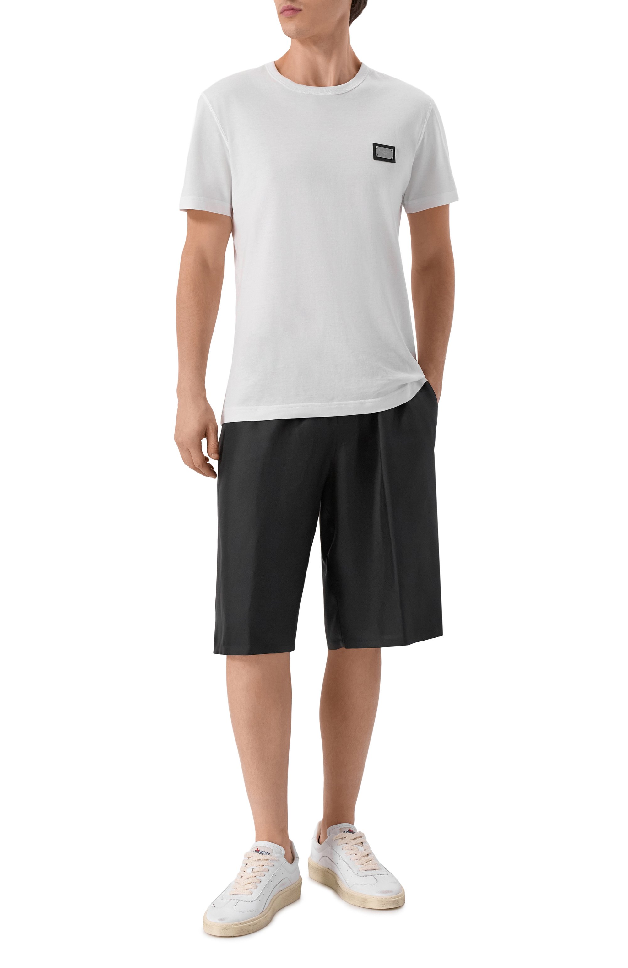 Шелковые шорты DOLCE & GABBANA черного цвета по цене 111500 руб., арт. GV5MAZ/FU1S4, фото 2 Шелковые шорты DOLCE & GABBANA, арт. GV5MAZ/FU1S4, фото 2