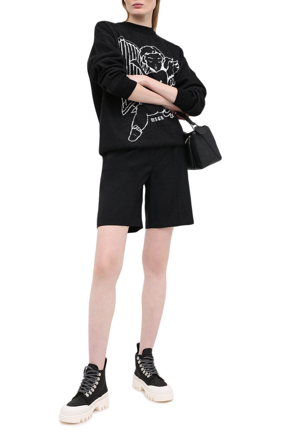 Шерстяные шорты MSGM черного цвета по цене 27900 руб., арт. 2943MDB05 207601, фото 2 Шерстяные шорты MSGM, арт. 2943MDB05 207601, фото 2