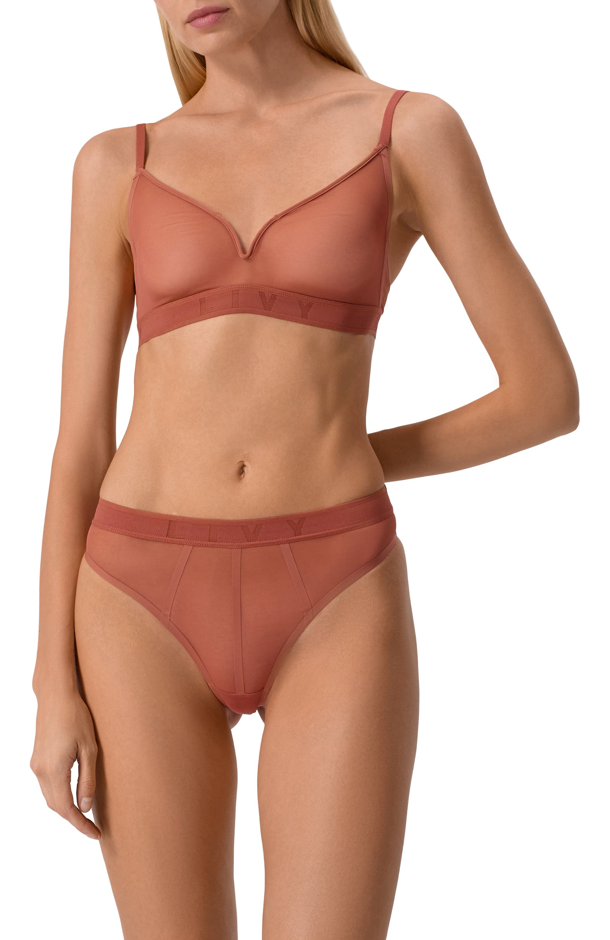 Бюстгальтер с треугольными чашками LIVY коричневого цвета по цене 16070 руб., арт. 654363912, фото 2 Бюстгальтер с треугольными чашками LIVY, арт. 654363912, фото 2