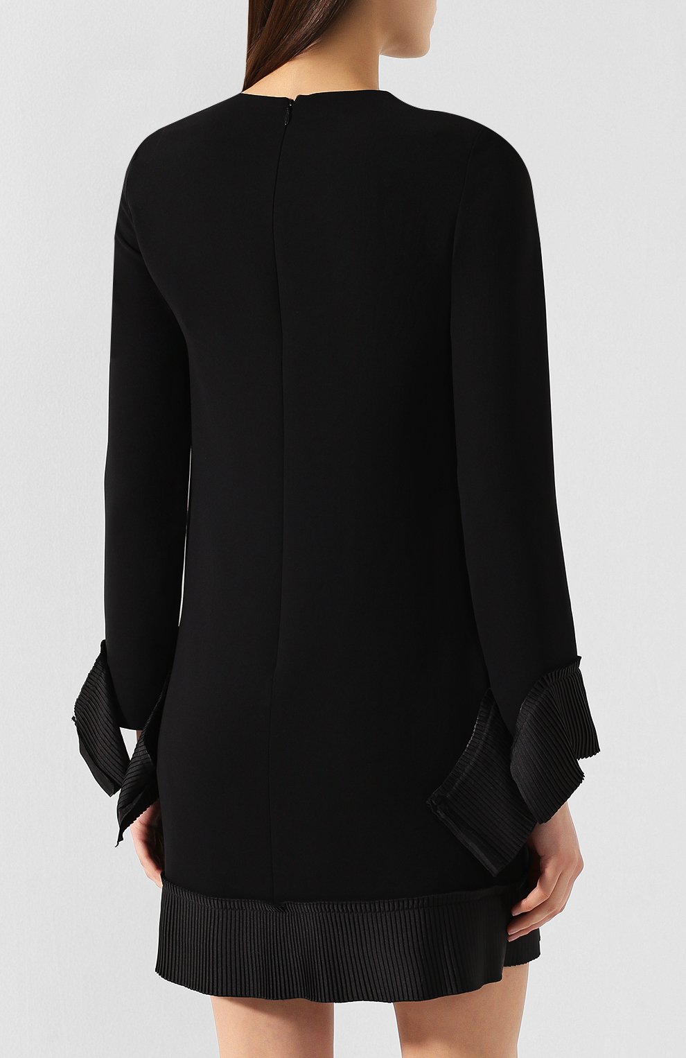 Платье VICTORIA, VICTORIA BECKHAM черного цвета по цене 43400 руб., арт. DRVV 680 PAW19 S0FT CREPE, фото 4 Платье VICTORIA, VICTORIA BECKHAM, арт. DRVV 680 PAW19 S0FT CREPE, фото 4