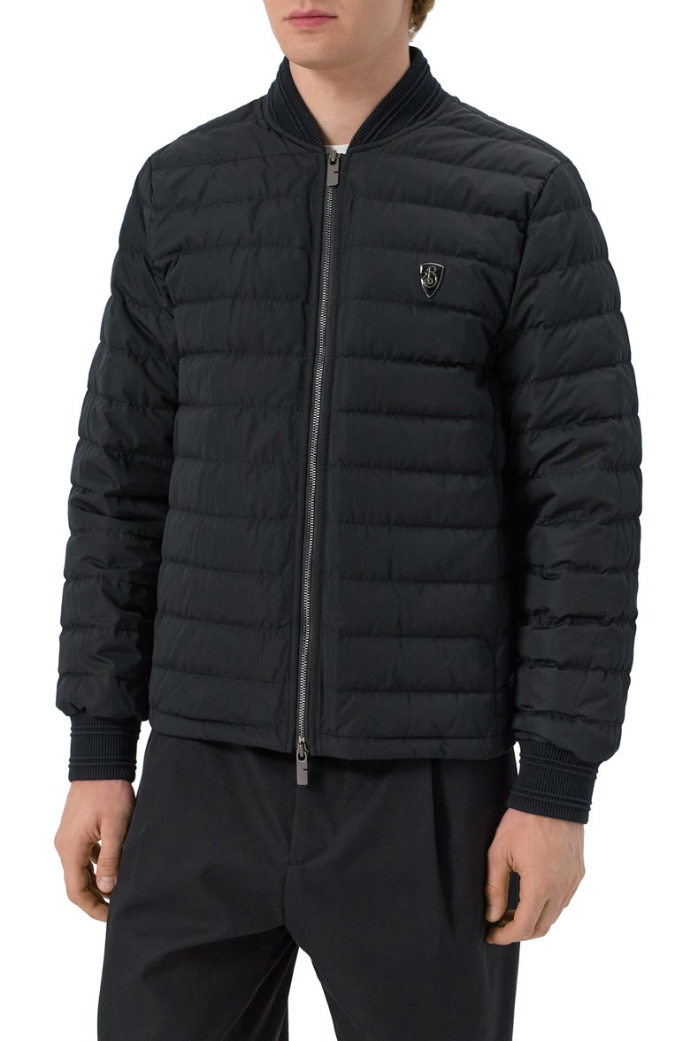 Мужская пуховая куртка BURBERRY черного цвета, арт. 8100915 | Фото 3 (Материал подклада: Синтетический материал; Рукава: Длинные; Материал внешний: Синтетический материал; Длина (верхняя одежда): Короткие; Кросс-КТ: Куртка, Утепленные; Мужское Кросс-КТ: утепленные куртки, Подстежка; Стили: Кэжуэл; Автоматизация ТО: Проставлено; Автоматизация состава: Проставлено; Материал утеплителя: Пух и перо)