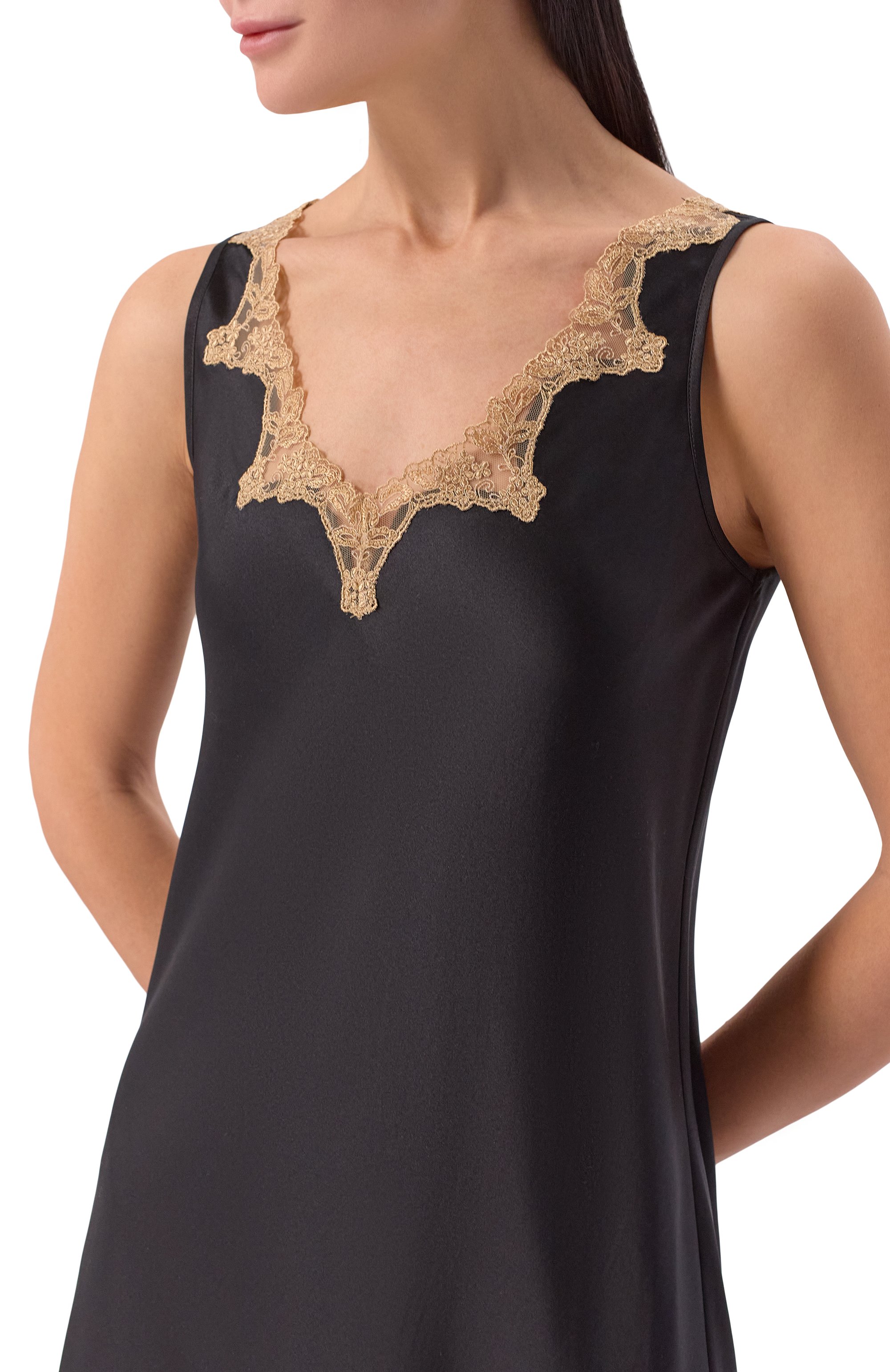 Шелковая сорочка EVA B.BITZER черного цвета по цене 52640 руб., арт. 29314489, фото 4 Шелковая сорочка EVA B.BITZER, арт. 29314489, фото 4