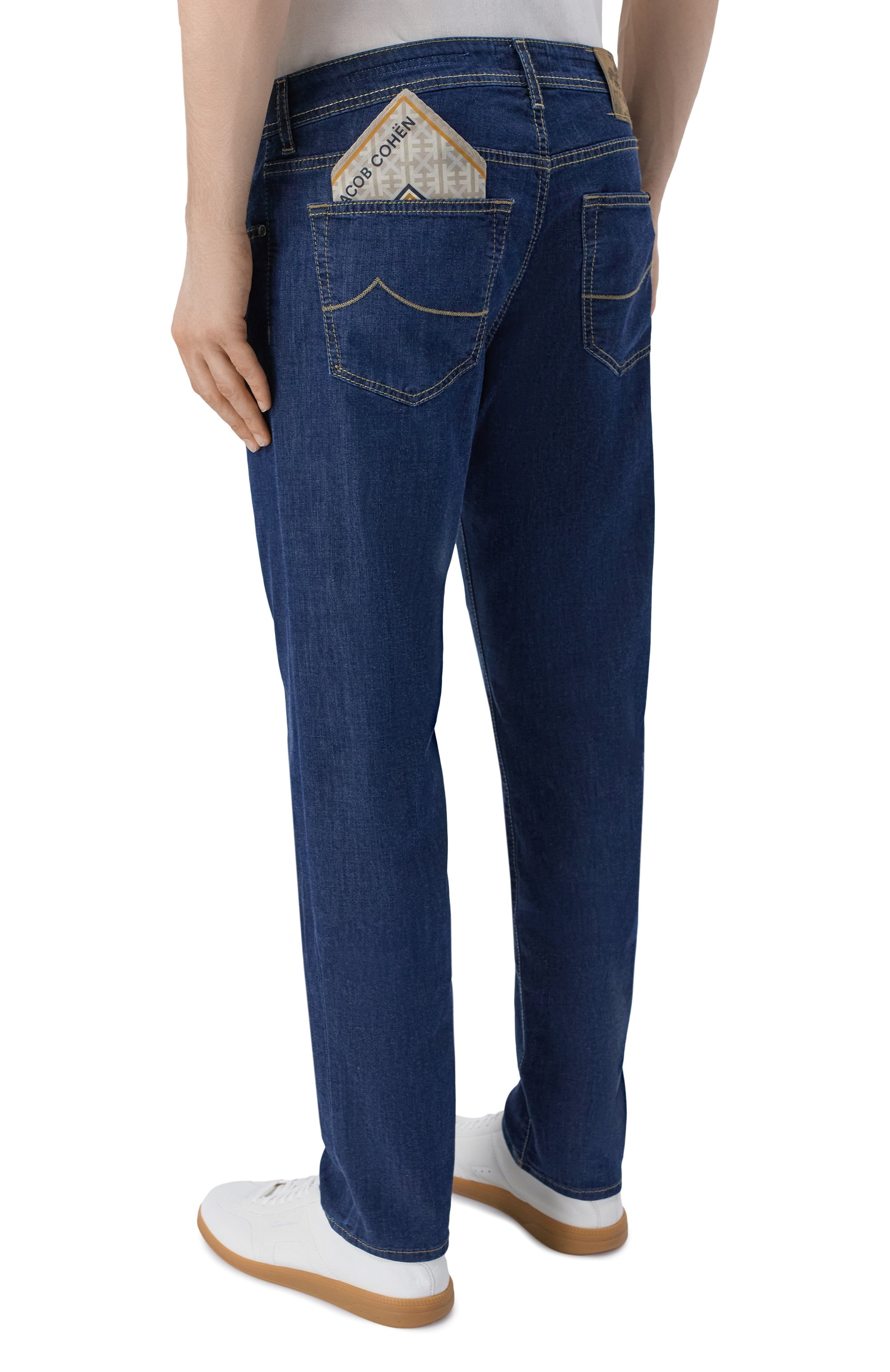 Джинсы bard JACOB COHEN темно-синего цвета по цене 66450 руб., арт. JUM_QM004 059 S3735 R2, фото 4 Джинсы bard JACOB COHEN, арт. JUM_QM004 059 S3735 R2, фото 4