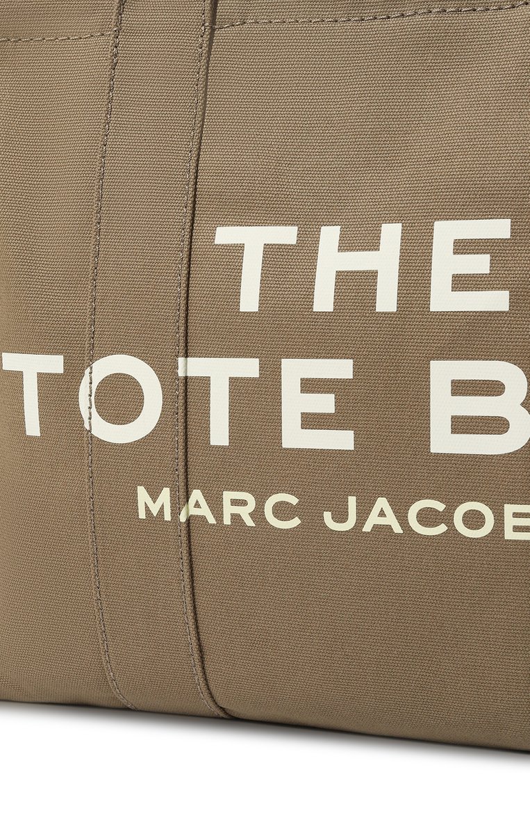 Женская сумка the tote bag large MARC JACOBS (THE) хаки цвета, арт. M0016156 | Фото 3 (Сумки-технические: Сумки-шопперы; Материал: Текстиль; Размер: large; Драгоценные камни: Проставлено; Материал сплава: Проставлено; Нос: Не проставлено)