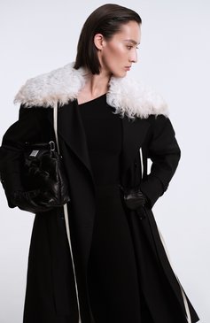 Женская сумка glam slam classique small MAISON MARGIELA черного цвета, арт. SB1WG0028/P4300 | Фото 8 (Ремень/цепочка: На ремешке; Материал: Натуральная кожа; Размер: small; Драгоценные камни: Проставлено; Материал сплава: Проставлено)