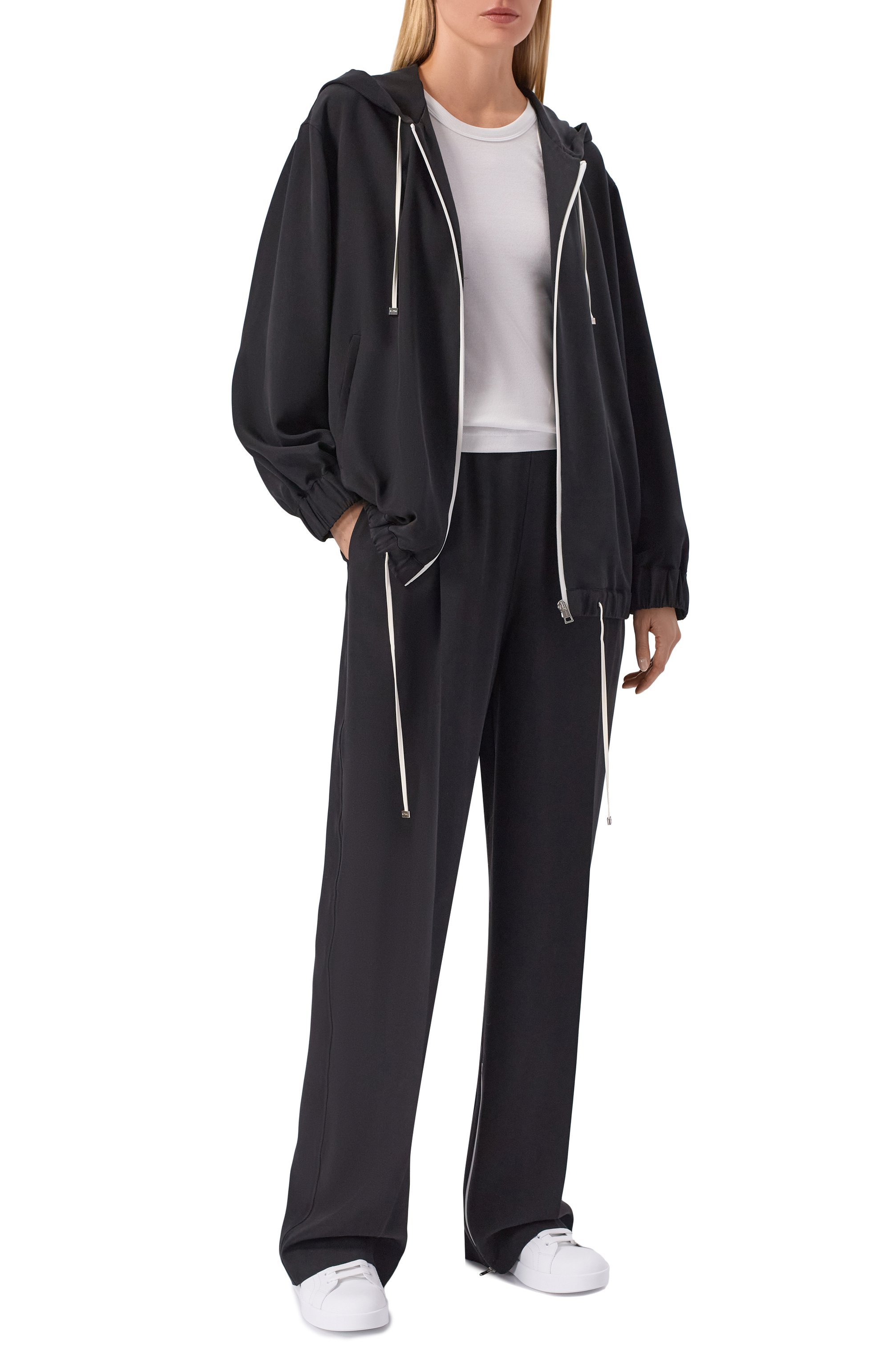 Шелковые брюки KITON черного цвета по цене 199500 руб., арт. D61105K0942H, фото 2 Шелковые брюки KITON, арт. D61105K0942H, фото 2