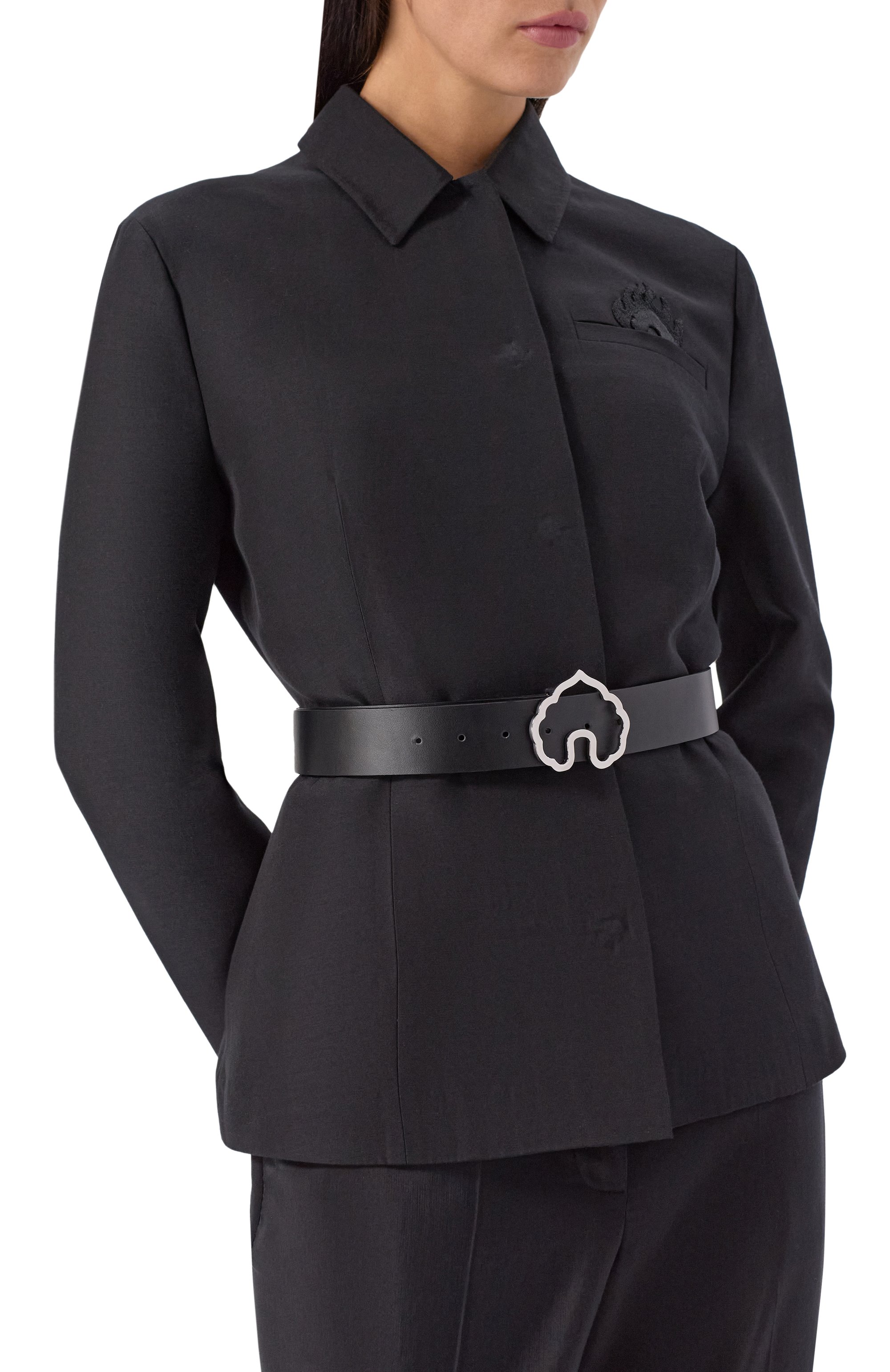 Кожаный ремень AKHMADULLINA черного цвета по цене 39900 руб., арт. 1125.7RM610/LE713.4, фото 2 Кожаный ремень AKHMADULLINA, арт. 1125.7RM610/LE713.4, фото 2