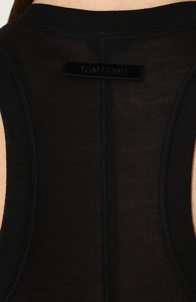 Приталенный шелковый топ с круглым вырезом TOM FORD черного цвета по цене 58500 руб., арт. TSJ199-FAX290, фото 5 Приталенный шелковый топ с круглым вырезом TOM FORD, арт. TSJ199-FAX290, фото 5