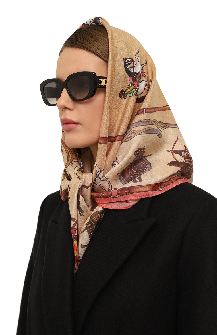 Женские солнцезащитные очки CELINE EYEWEAR черного цвета, арт. CL40216U 01F | Фото 2 (Нос: Не проставлено; Региональные ограничения белый список (Axapta Mercury): Не проставлено; Тип очков: С/з; Материал: Пластик; Оптика Гендер: оптика-женское; Очки форма: Прямоугольные)