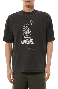 Мужская хлопковая футболка DOMREBEL темно-серого цвета, арт. C0MIC YA/T-SHIRT | Фото 3 (Рукава: Короткие; Длина (для топов): Стандартные; Стили: Гранж; Принт: С принтом; Материал сплава: Проставлено; Материал внешний: Хлопок; Драгоценные камни: Проставлено)