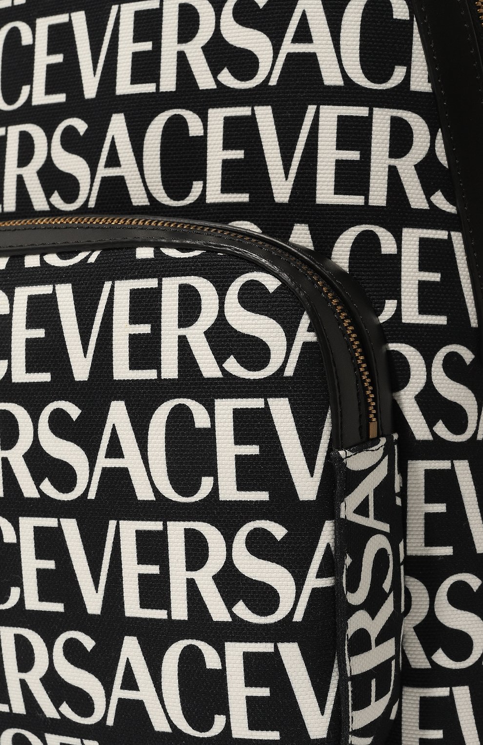 Рюкзак versace allover VERSACE черно-белого цвета по цене 146500 руб., арт. 1007703/1A06766, фото 3 Рюкзак versace allover VERSACE, арт. 1007703/1A06766, фото 3