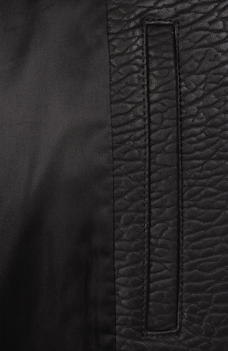 Женский кожаный бомбер ALEXANDER WANG черного цвета, арт. 1WC1252627 | Фото 7 (Материал внешний: Натуральная кожа; Длина (верхняя одежда): Короткие; Материал подклада: Синтетический материал; Рукава: Длинные; Женское Кросс-КТ: �Замша и кожа; Кросс-КТ: Куртка; Стили: Кэжуэл)