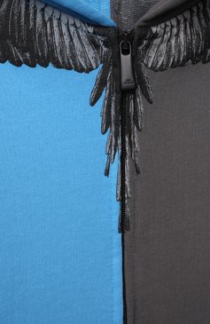 Детский хлопковая толстовка MARCELO BURLON KIDS OF MILAN голубого цвета, арт. 21E/B/MB/2202/0020/8-14Y | Фото 3 (Материал внешний: Хлопок; Рукава: Длинные; Мальчики Кросс-КТ: Толстовка-одежда; Региональные ограничения белый список (Axapta Mercury): RU; Материал сплава: Проставлено; Драгоценные камни: Проставлено; Ростовка одежда: 10 - 11 лет | 140 - 146см, 12 лет | 152 см, 13 - 15 лет | 158 см, 8 лет | 128 см)