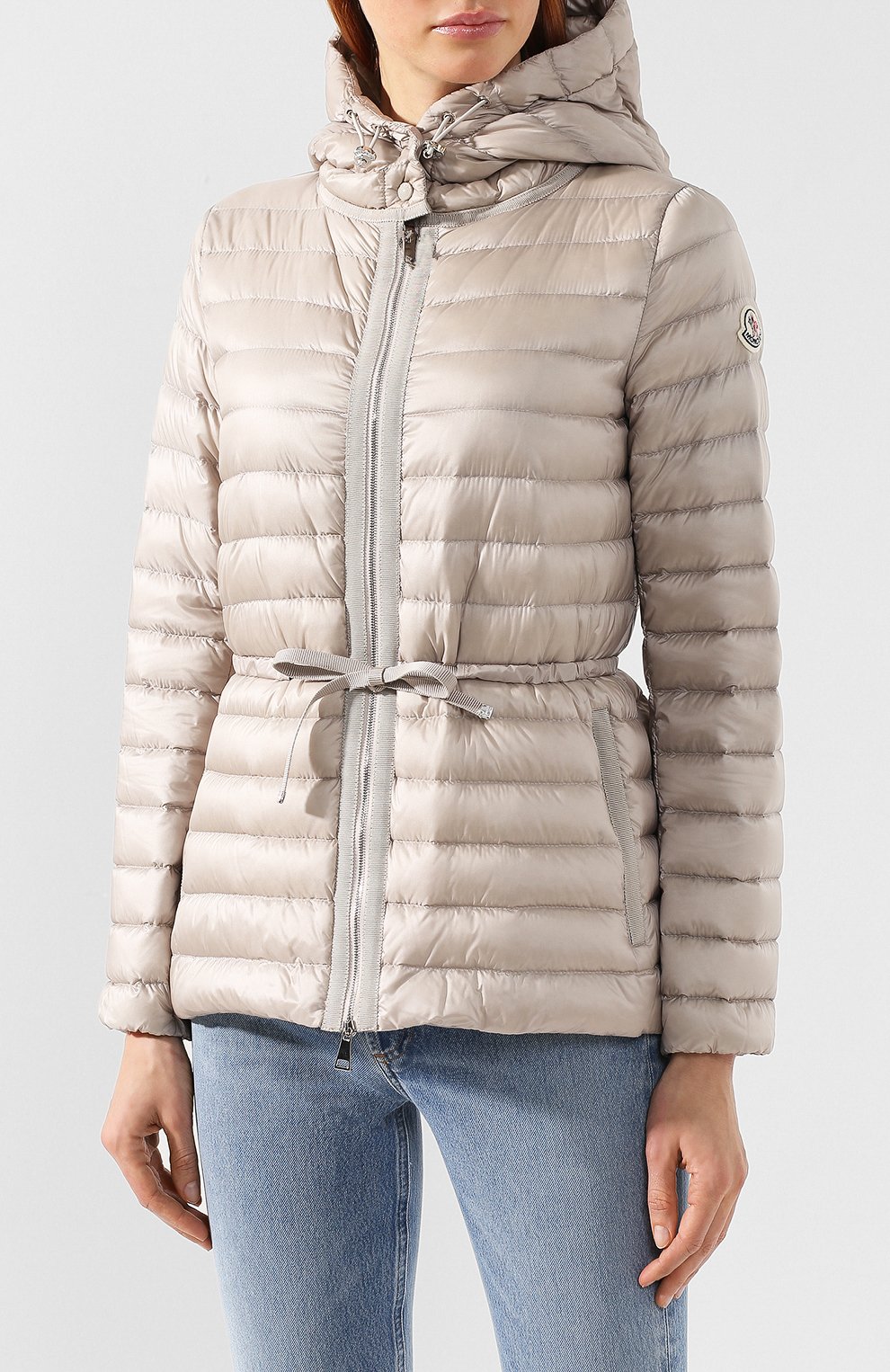 Пуховая куртка MONCLER светло-серого цвета по цене 75400 руб., арт. E1-093-46908-99-53048, фото 3 Пуховая куртка MONCLER, арт. E1-093-46908-99-53048, фото 3