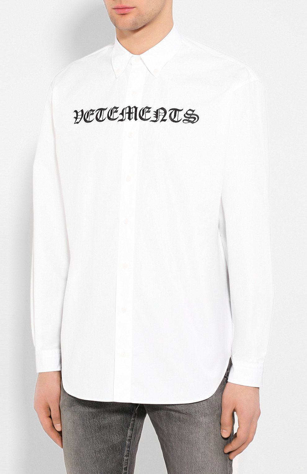 Хлопковая рубашка VETEMENTS белого цвета по цене 71950 руб., арт. SS20SH285 1006/W/WHITE, фото 7 Хлопковая рубашка VETEMENTS, арт. SS20SH285 1006/W/WHITE, фото 7