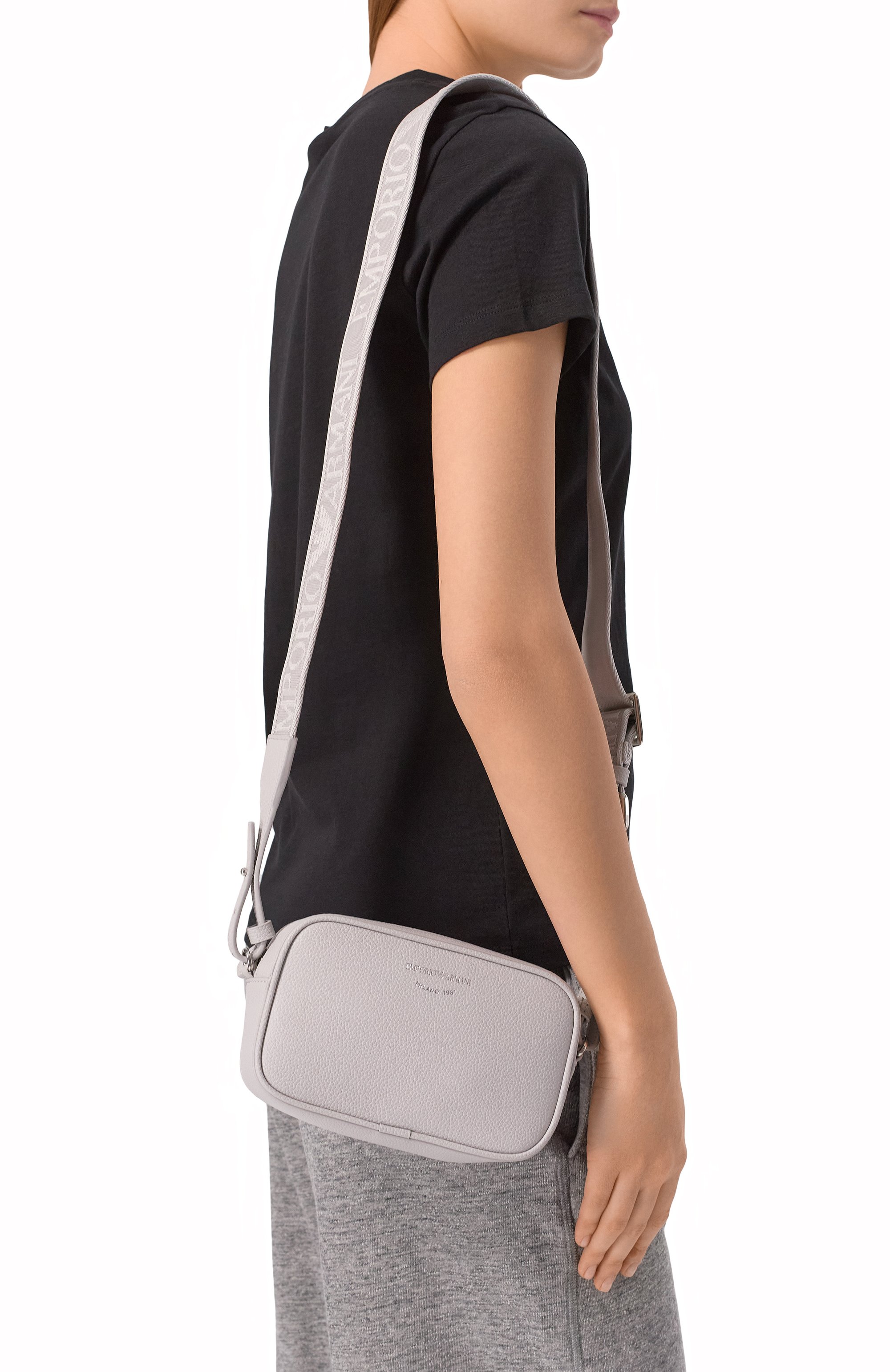 Сумка EMPORIO ARMANI серого цвета по цене 26000 руб., арт. EW000537/AF12036, фото 2 Сумка EMPORIO ARMANI, арт. EW000537/AF12036, фото 2