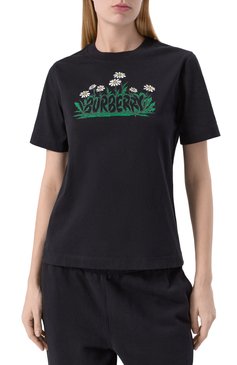 Женская хлопковая футболка BURBERRY черного цвета, арт. 8102403 | Фото 3 (Драгоценные камни: Проставлено; Длина (для топов): Стандартные; Материал сплава: Проставлено; Рукава: Короткие; Стили: Кэжуэл; Принт: С принтом; Материал внешний: Хлопок)