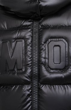 Женский пуховик MONCLER черного цвета, арт. F2-093-1A52E-40-68991 | Фото 6 (Материал подклада: Синтетический материал; Материал внешний: Синтетический материал; Материал утеплителя: Пух и перо; Длина (верхняя одежда): Короткие; Рукава: Длинные; Женское Кросс-КТ: Пуховик-куртка; Стили: Кэжуэл; Кросс-КТ: Пуховик; Драгоценные камни: Проставлено; Материал сплава: Проставлено)