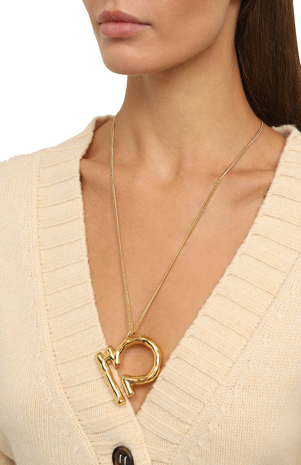 Подвеска на цепочке JIL SANDER золотого цвета по цене 108000 руб., арт. J11UU0023 J12015, фото 2 Подвеска на цепочке JIL SANDER, арт. J11UU0023 J12015, фото 2