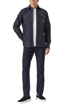 Мужская джинсовая рубашка DOLCE & GABBANA темно-синего цвета, арт. G5MN8Z/G8MG4 | Фото 2 (Материал сплава: Проставлено; Драгоценные камни: Проставлено; Рукава: Длинные; Длина (для топов): Стандартные; Манжеты: На кнопках; Воротник: Кент; Кросс-КТ: Деним; Случай: Повседневный; Стили: Кэжуэл; Материал внешний: Деним, Хлопок; Принт: Однотонные)