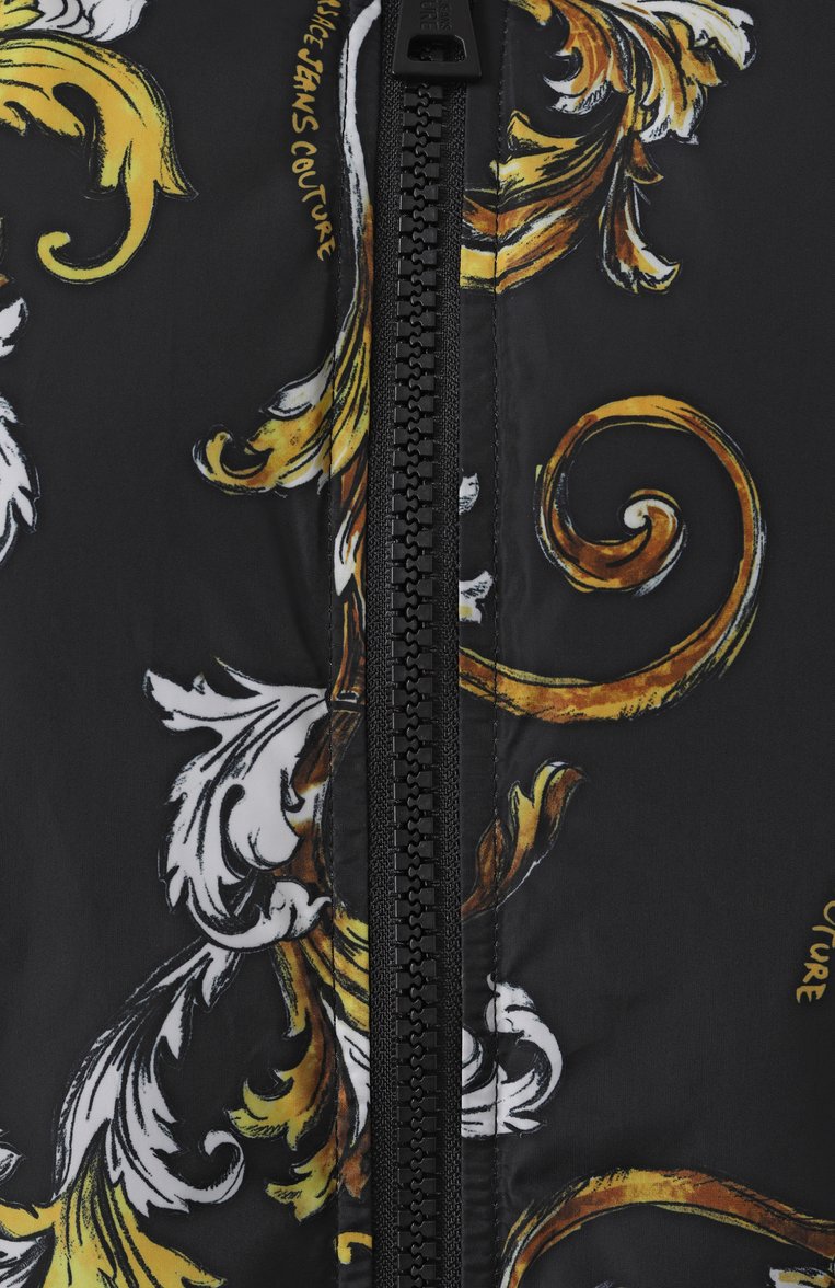 Женский двусторонний бомбер VERSACE JEANS COUTURE черного цвета, арт. 78HASD08/CQD99 | Фото 6 (Длина (верхняя одежда): Короткие; Рукава: Длинные; Материал подклада: Синтетический материал; Кросс-КТ: Легкие, Куртка; Стили: Спорт-шик; Материал внешний: Синтетический материал; Автоматизация ТО: Проставлено; Автоматизация состава: Проставлено)