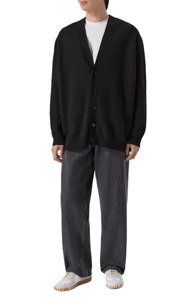 Шерстяной кардиган JIL SANDER черного цвета по цене 157500 руб., арт. J22HP0005/J14603, фото 2 Шерстяной кардиган JIL SANDER, арт. J22HP0005/J14603, фото 2