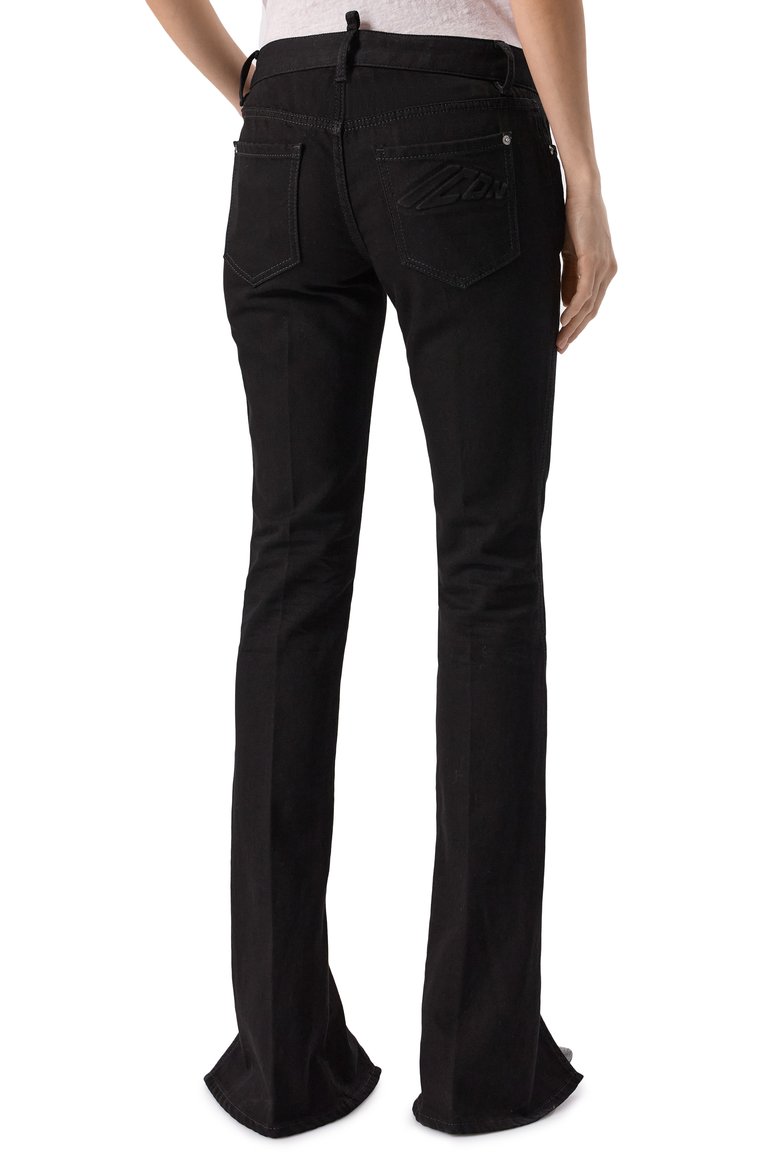 Женские джинсы trumpet DSQUARED2 черного цвета, арт. S80LA0074/S30564 | Фото 4 (Материал сплава: Проставлено; Длина (брюки, джинсы): Удлиненные; Драгоценные камни: Проставлено; Силуэт Ж (брюки и джинсы): Расклешенные; Материал внешний: Деним, Хлопок; Кросс-КТ: Деним; Стили: Кэжуэл)