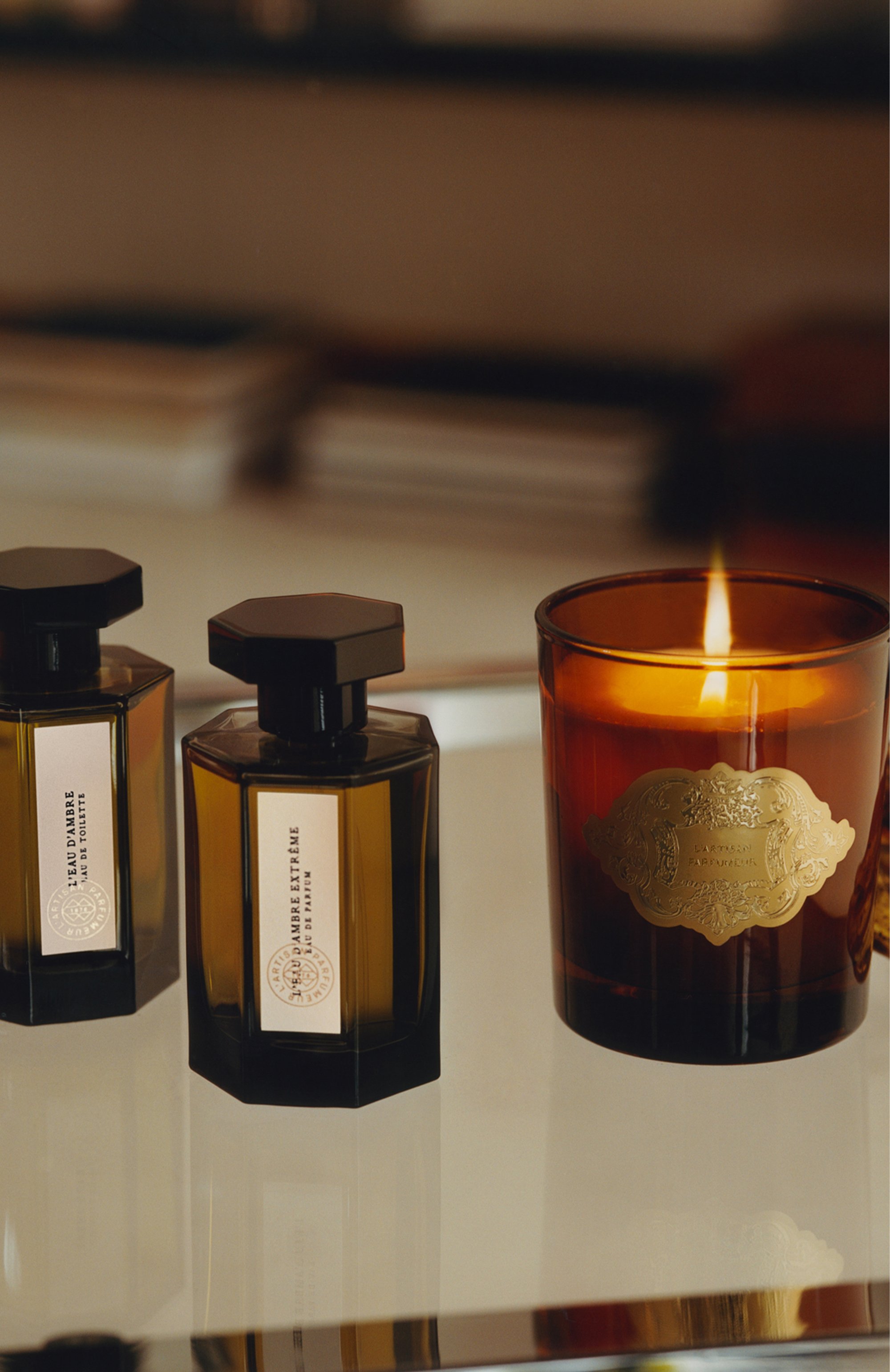 Парфюмированная свеча la rose (240g) L'ARTISAN PARFUMEUR бесцветного цвета по цене 13120 руб., арт. 3660463016160, фото 5 Парфюмированная свеча la rose (240g) L'ARTISAN PARFUMEUR, арт. 3660463016160, фото 5