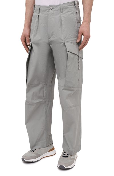 Брюки-карго KAZUYUKI KUMAGAI светло-серого цвета по цене 67700 руб., арт. AP11-210, фото 3 Брюки-карго KAZUYUKI KUMAGAI, арт. AP11-210, фото 3