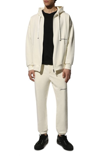 Хлопковые джоггеры HINNOMINATE кремового цвета по цене 12700 руб., арт. HUS2/HNM37SP, фото 2 Хлопковые джоггеры HINNOMINATE, арт. HUS2/HNM37SP, фото 2