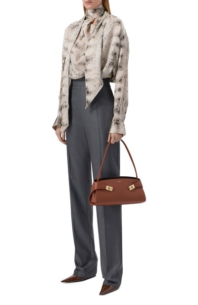 Сумка hug east FERRAGAMO коричневого цвета по цене 257000 руб., арт. 21A712/795365, фото 3 Сумка hug east FERRAGAMO, арт. 21A712/795365, фото 3