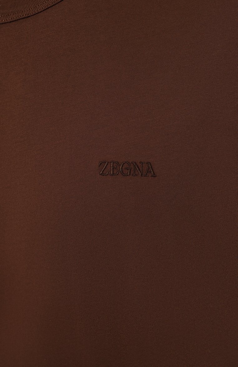 Мужская хлопковая футболка ZEGNA коричневого цвета, арт. UD360A7/D760 | Фото 5 (Длина (для топов): Стандартные; Рукава: Короткие; Материал внешний: Хлопок; Принт: Без принта; Стили: Кэжуэл; Мужское Кросс-КТ: Футболка-одежда; Кро�сс-КТ: Джерси; Автоматизация ТО: Проставлено; Автоматизация состава: Проставлено; Детали: Без декора)