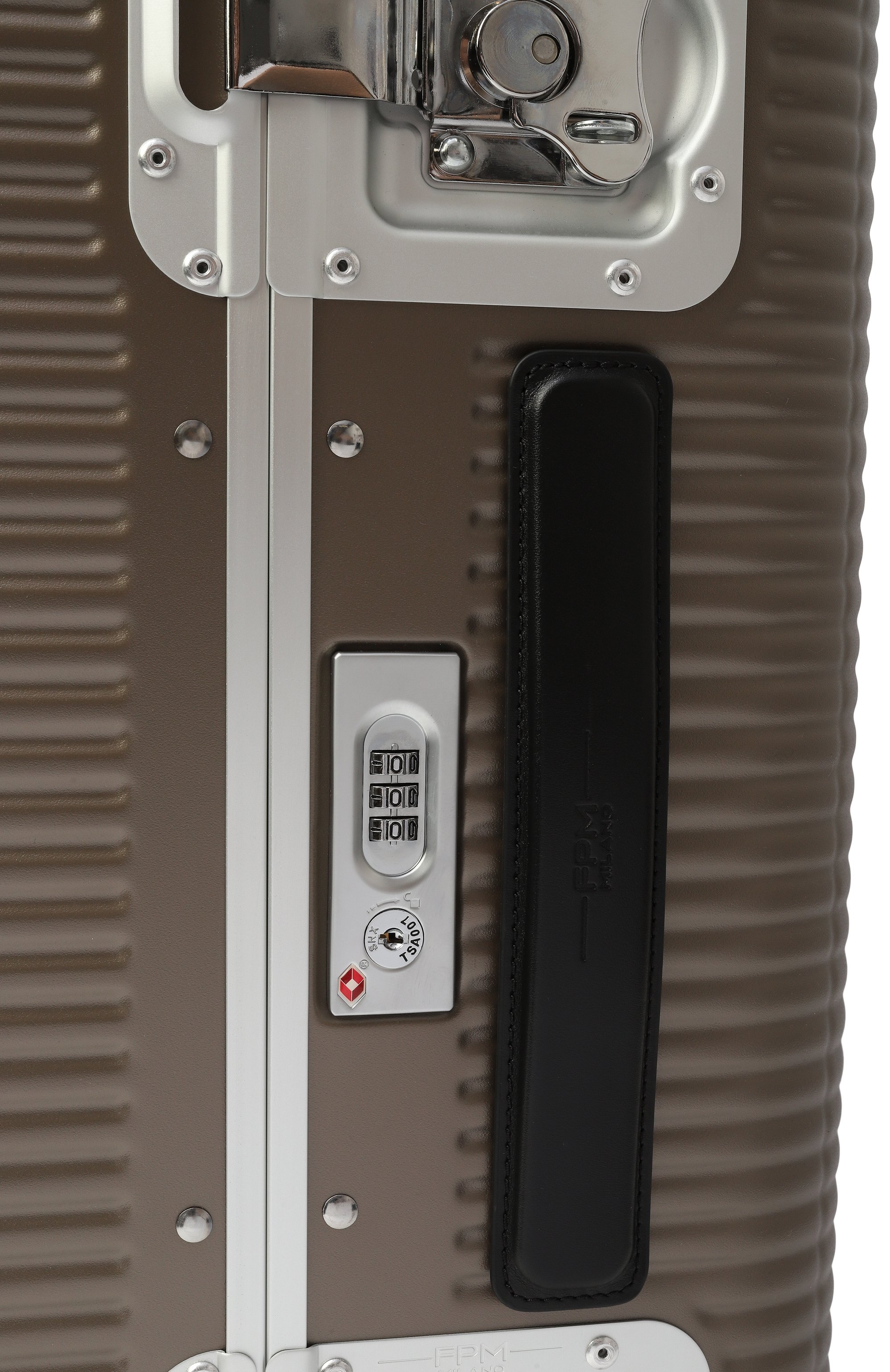 Чемодан bank light spinner FPM MILANO, арт. A1906801722, фото 2