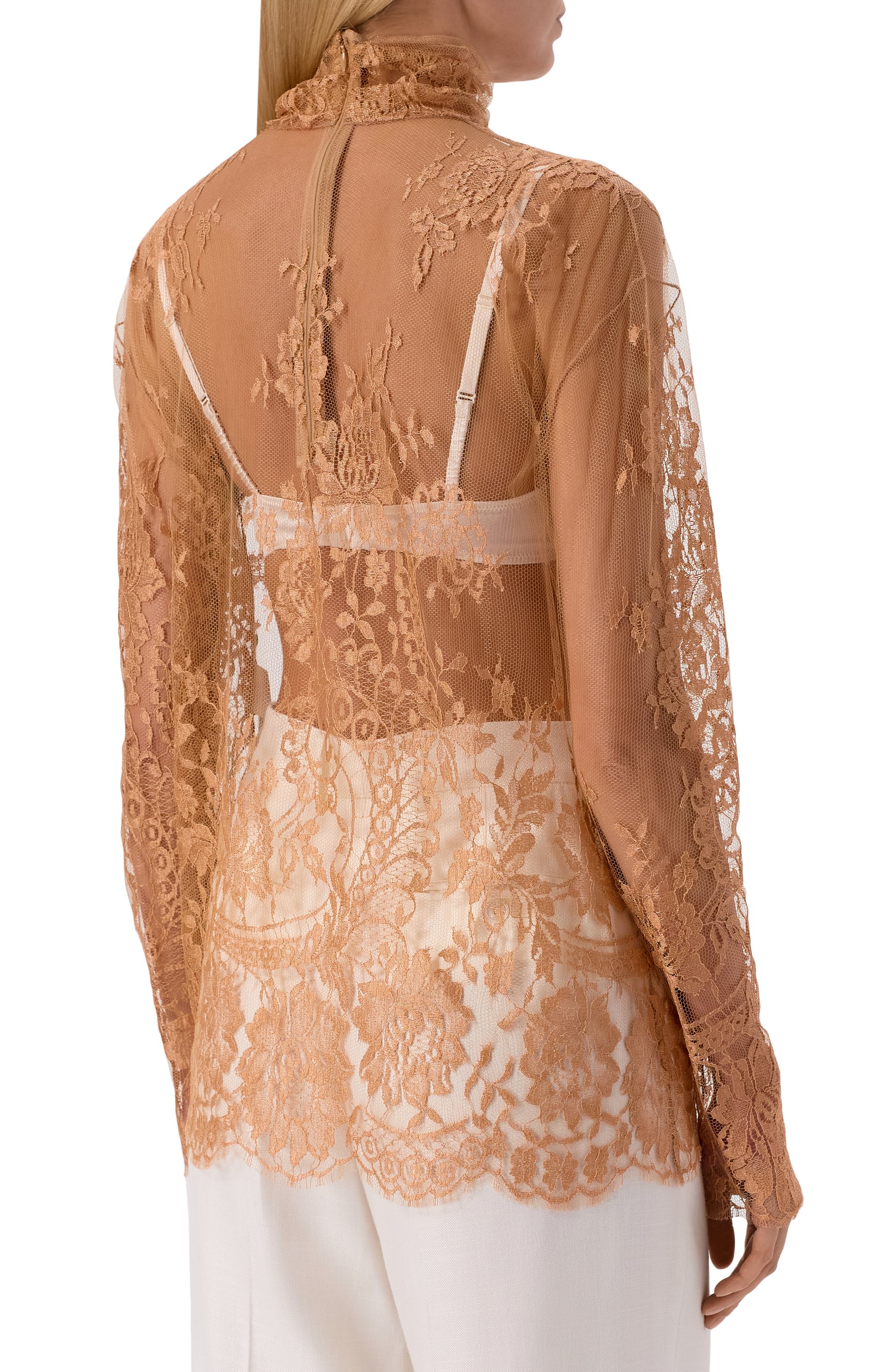 Топ из вискозы DOLCE & GABBANA бежевого цвета по цене 231000 руб., арт. F7BV7T/ILMC1, фото 4 Топ из вискозы DOLCE & GABBANA, арт. F7BV7T/ILMC1, фото 4