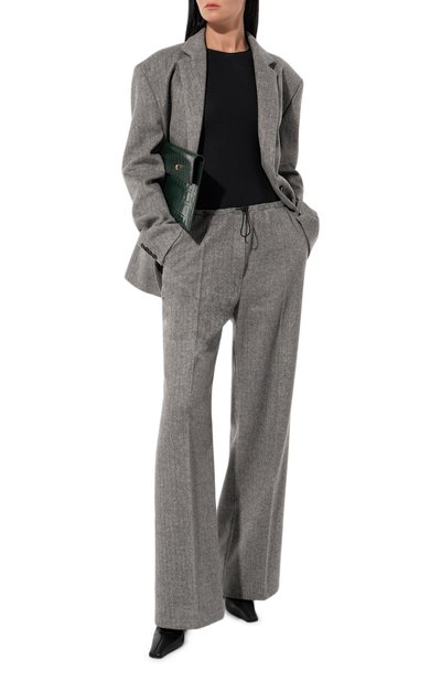 Брюки RUBAN серого цвета по цене 44000 руб., арт. RFW23/24-7.1.45.4, фото 2 Брюки RUBAN, арт. RFW23/24-7.1.45.4, фото 2