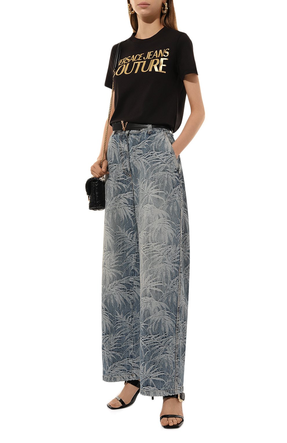 Хлопковая футболка VERSACE JEANS COUTURE черного цвета по цене 10750 руб., арт. 77HAHT01/CJ00T, фото 2 Хлопковая футболка VERSACE JEANS COUTURE, арт. 77HAHT01/CJ00T, фото 2