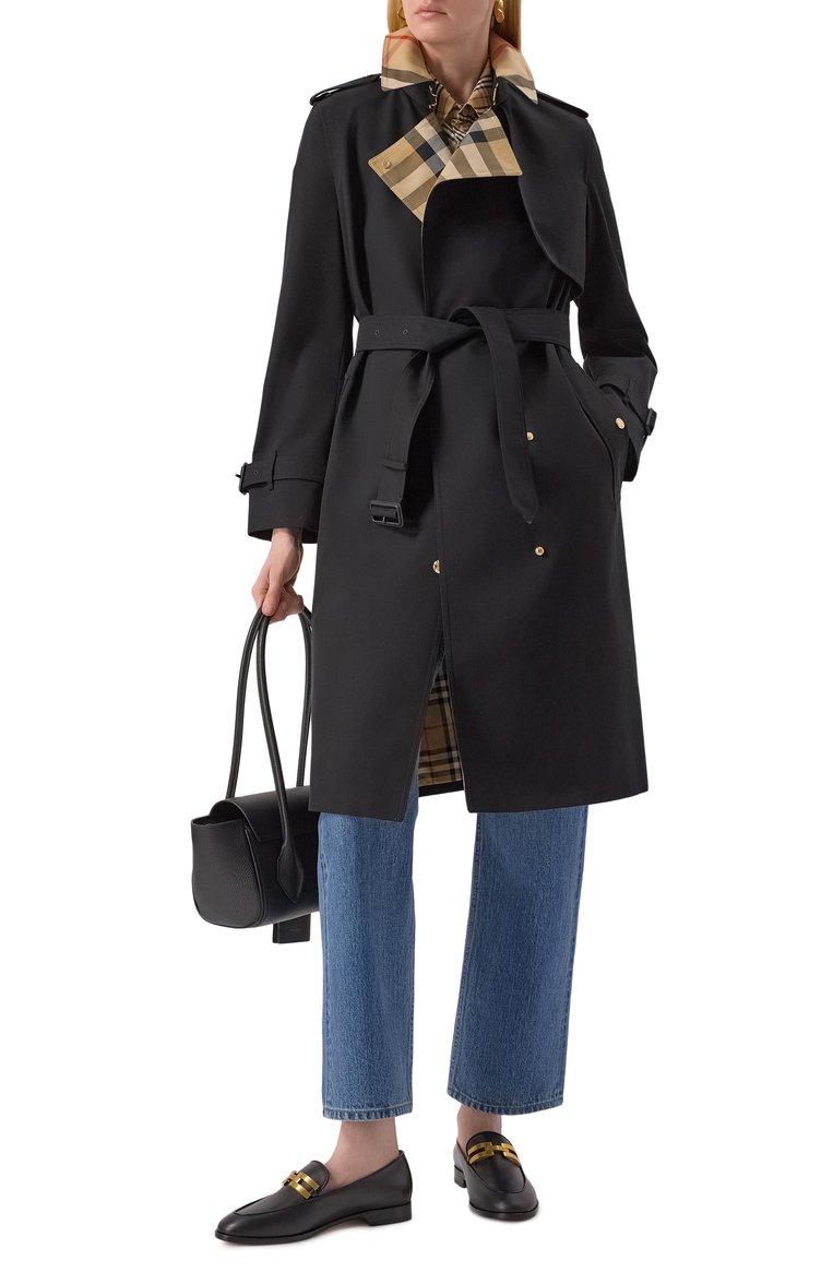 Женский хлопковый тренч BURBERRY черного цвета, арт. 8089811 | Фото 2 (Рукава: Длинные; Автоматизация ТО: Проставлено; Автоматизация состава: Проставлено; Материал внешний: Хлопок; Длина (верхняя одежда): До колена; Материал подклада: Хлопок; Кросс-КТ: Куртка; Стили: Классический)