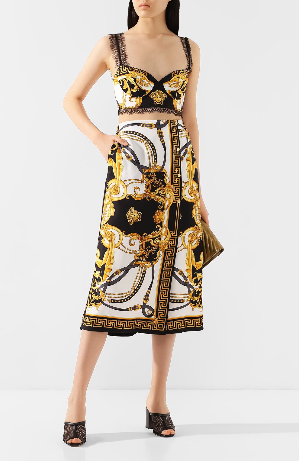 Шелковые кюлоты VERSACE разноцветного цвета по цене 119500 руб., арт. A85781/A233248, фото 2 Шелковые кюлоты VERSACE, арт. A85781/A233248, фото 2